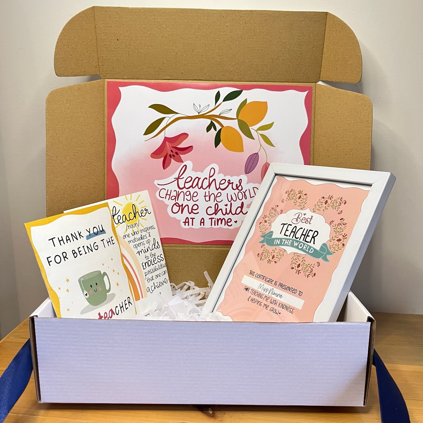 Teacher's Giftbox Deal 1: Box + Frame + 2 Cards