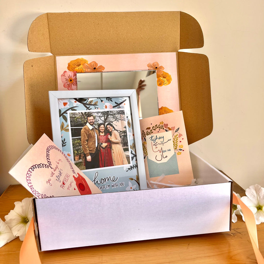 Mom's Deal: Box + Frame + 2 Cards (NEW) 🤍