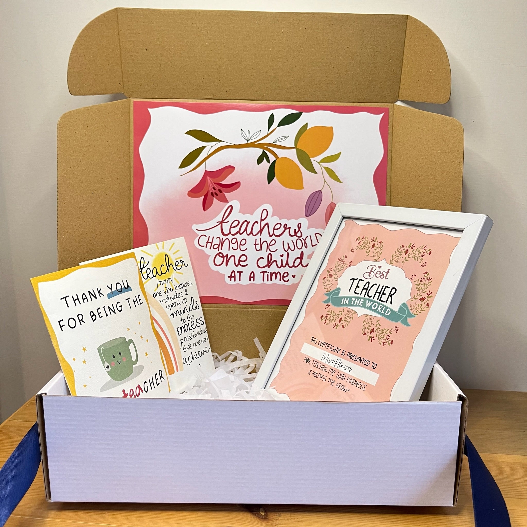 Teacher's Giftbox Deal 1: Box + Frame + 2 Cards