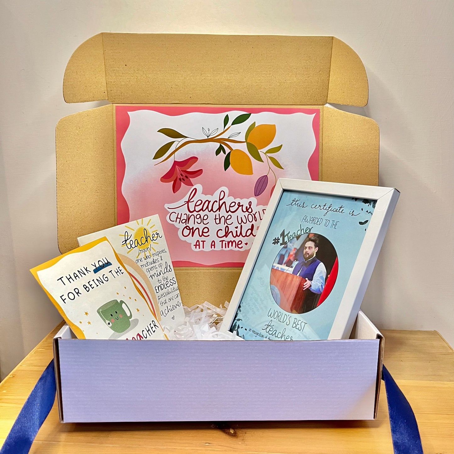 Teacher's Giftbox Deal 2: Box + Frame + 2 Cards