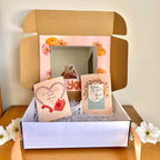 Mom's Deal: Box + 2 Cards  (NEW) 🤍