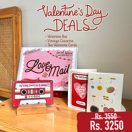 Deal 7 (Box, Cassette, Two Valentine Cards)