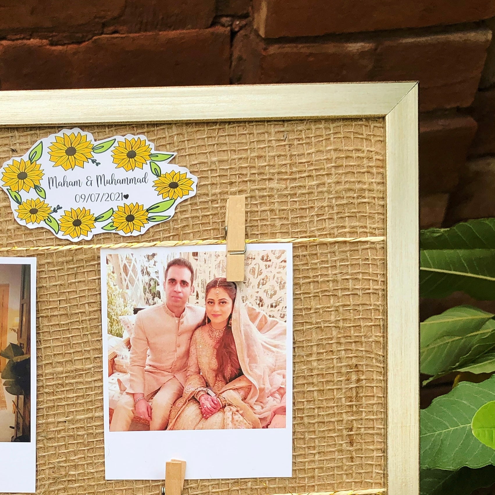 Mid Polaroid Frame